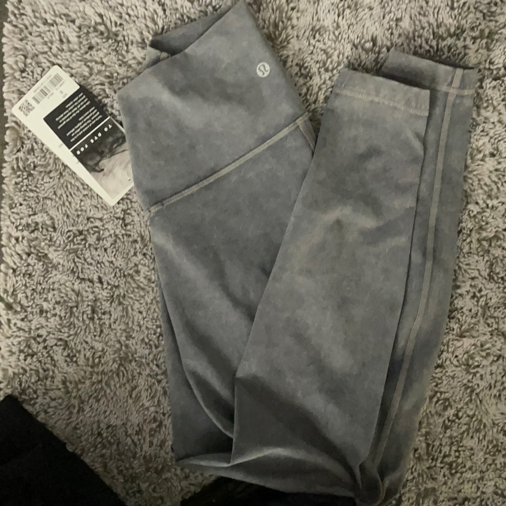 lululemon wunder under 28 length NWT